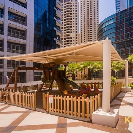 Contemporary One Bedroom With Full Marina View Dubai Exterior foto