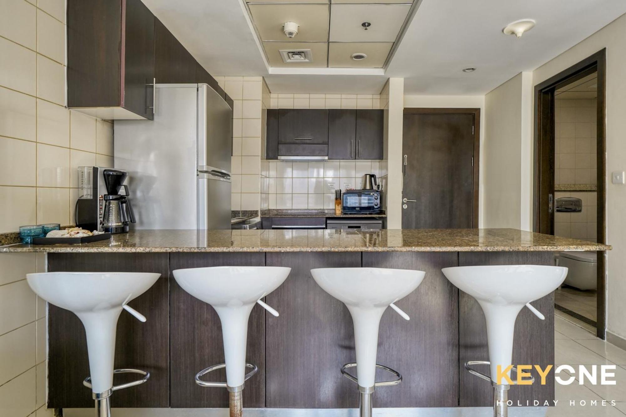 Contemporary One Bedroom With Full Marina View Dubai Exterior foto
