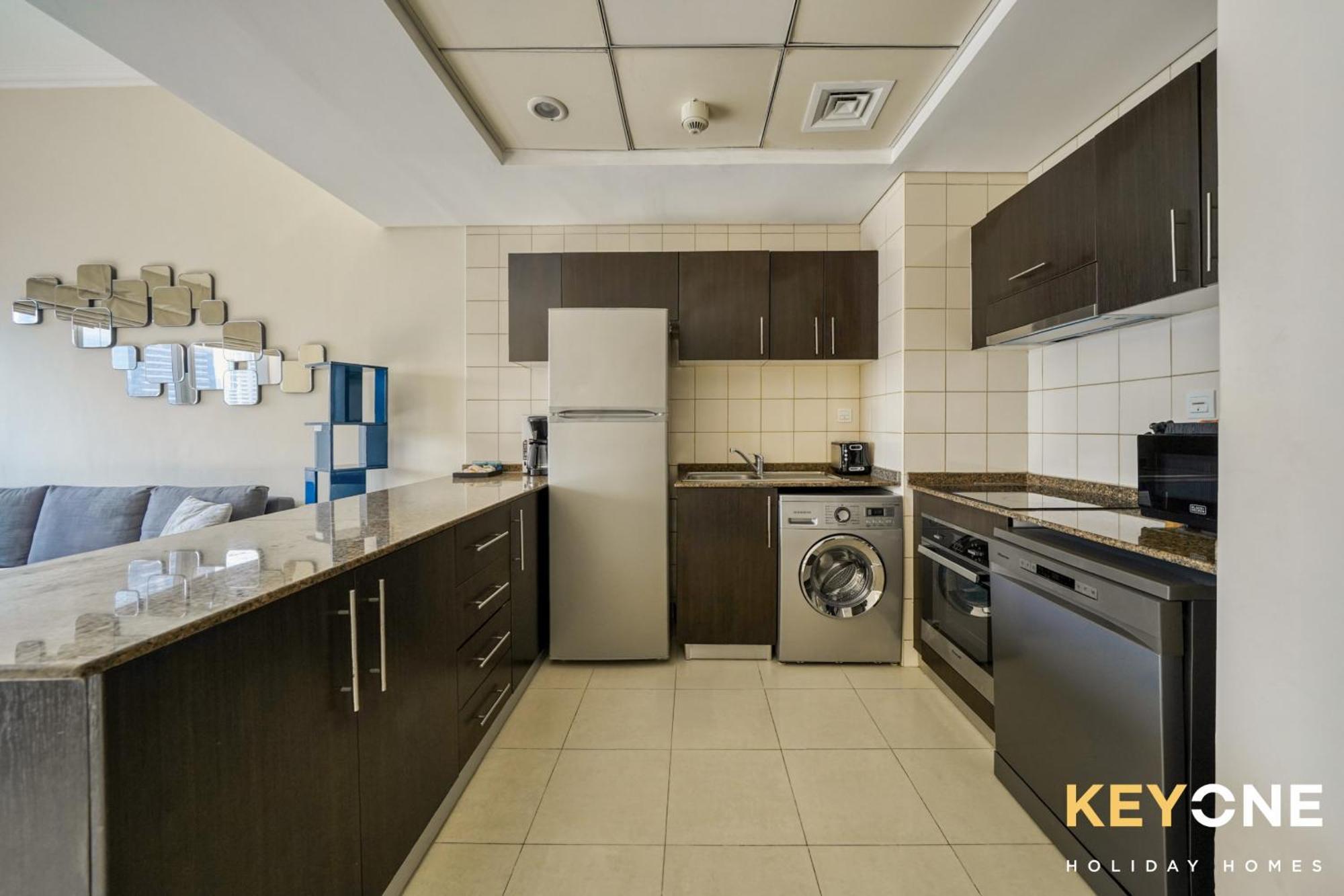 Contemporary One Bedroom With Full Marina View Dubai Exterior foto