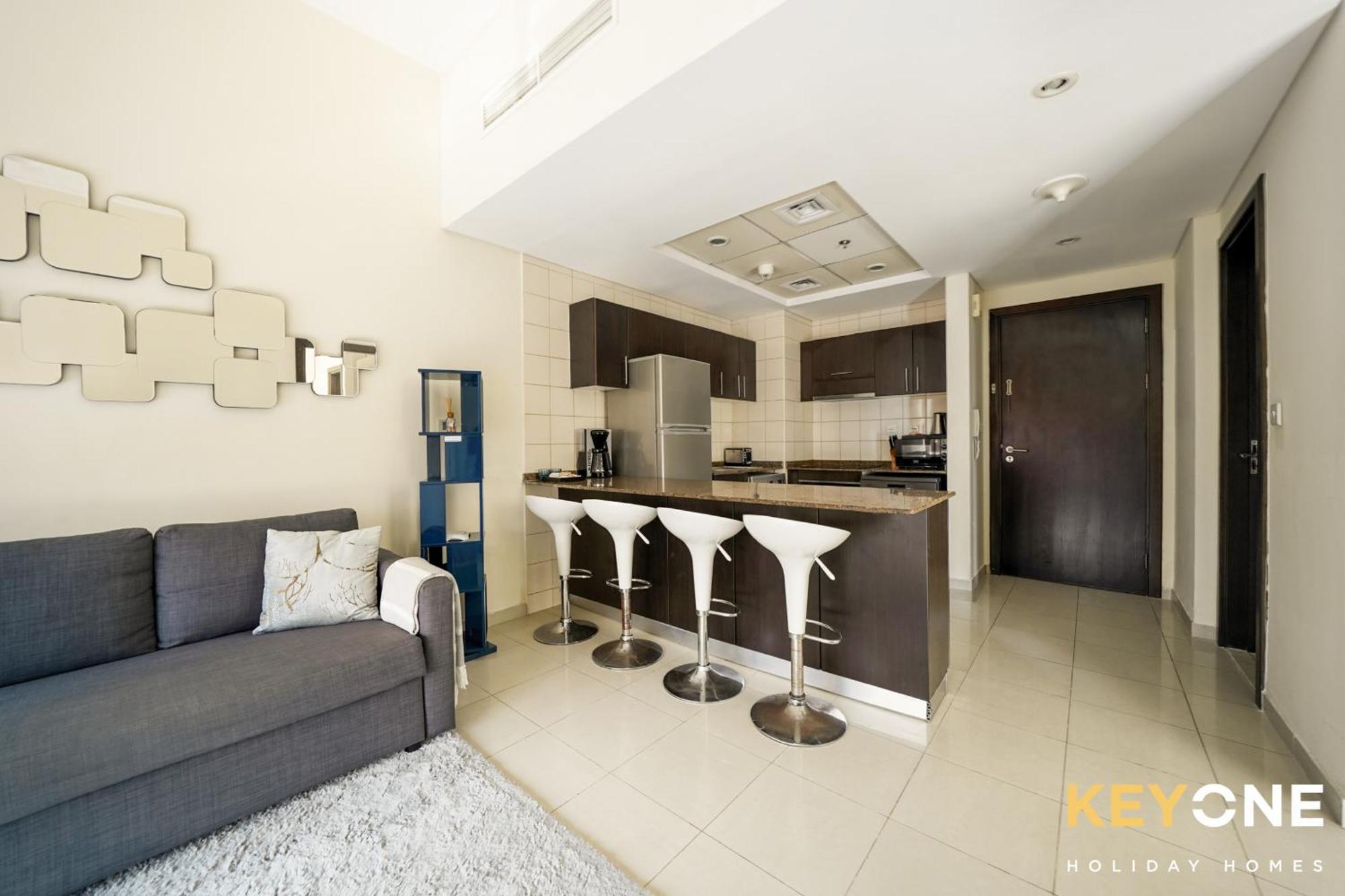 Contemporary One Bedroom With Full Marina View Dubai Exterior foto